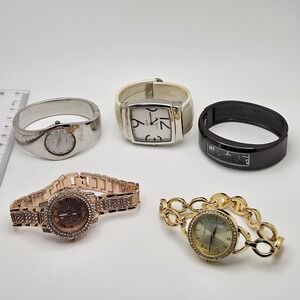 Womens Assorted Fashion Watches Lot Of 5